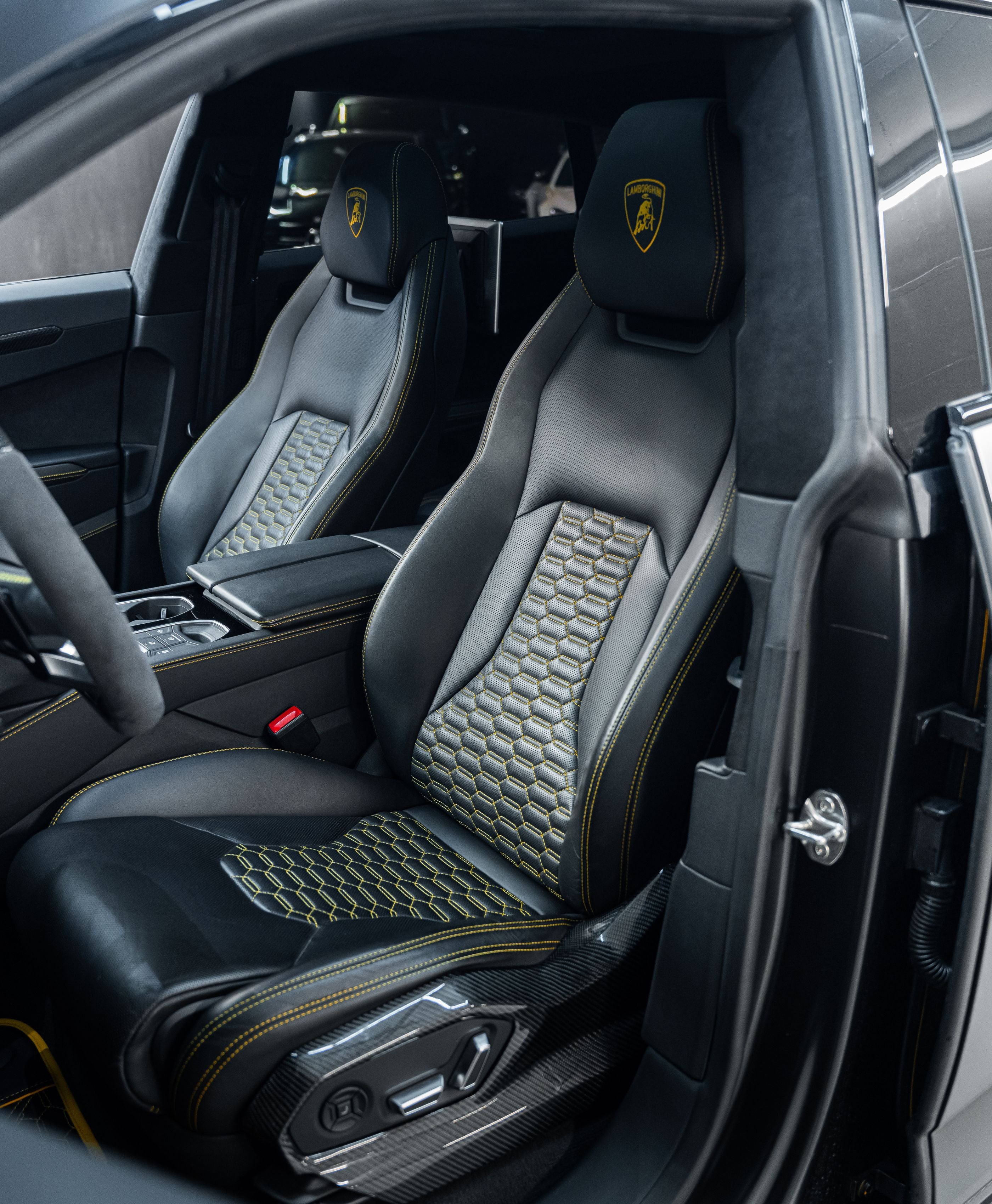 LAMBORGHINI URUS NOVITEC