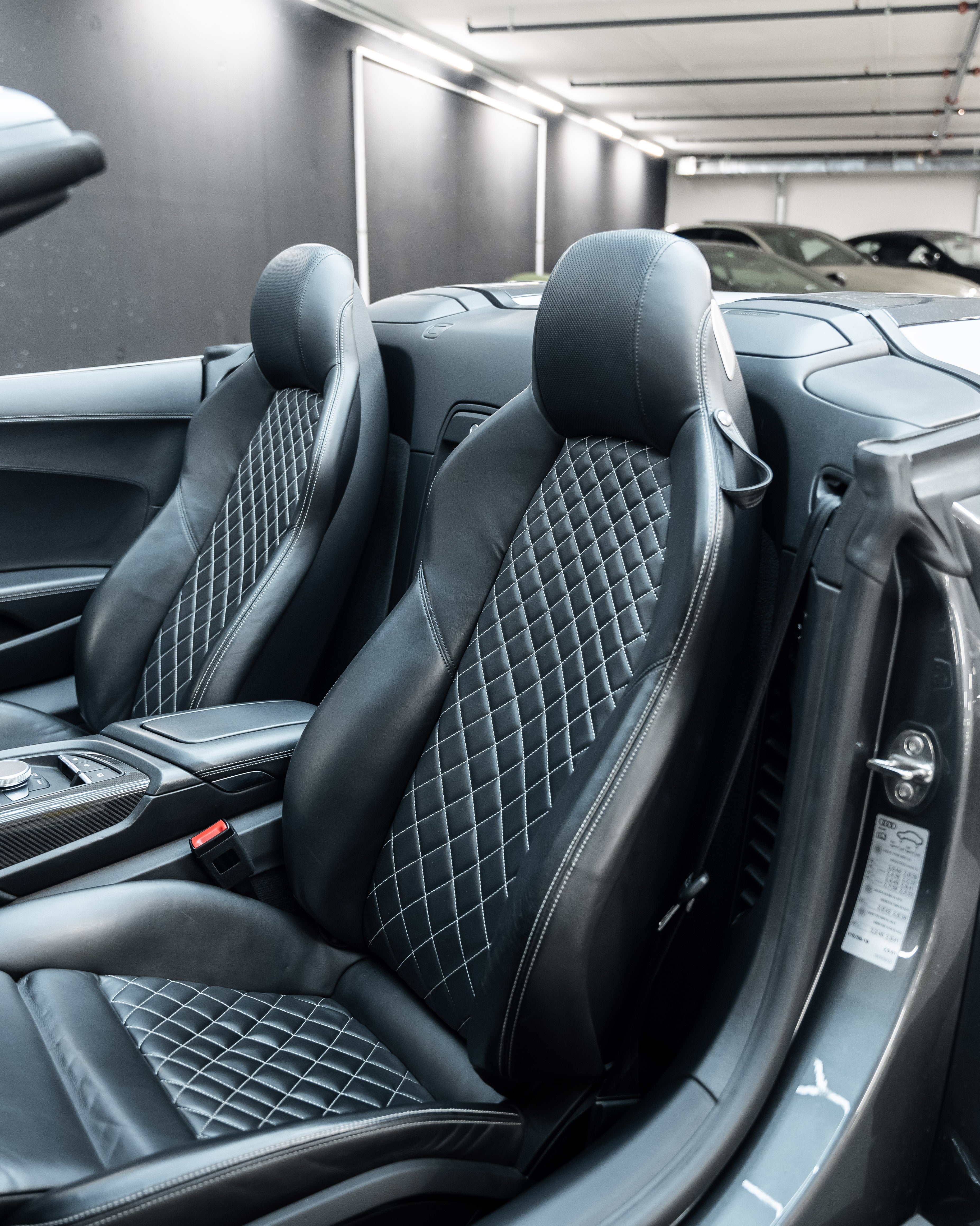 AUDI R8 V10 PLUS SPYDER