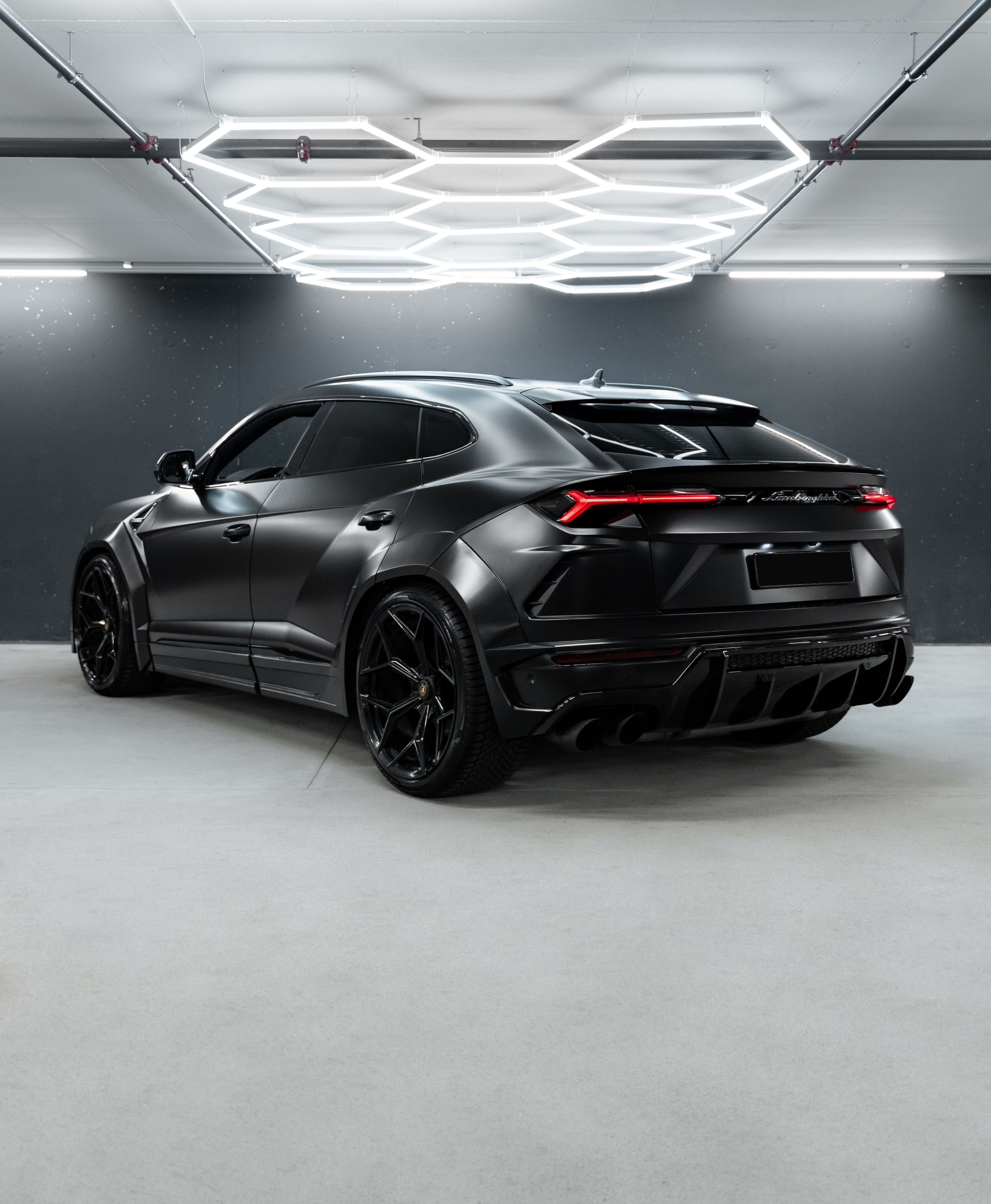 LAMBORGHINI URUS NOVITEC